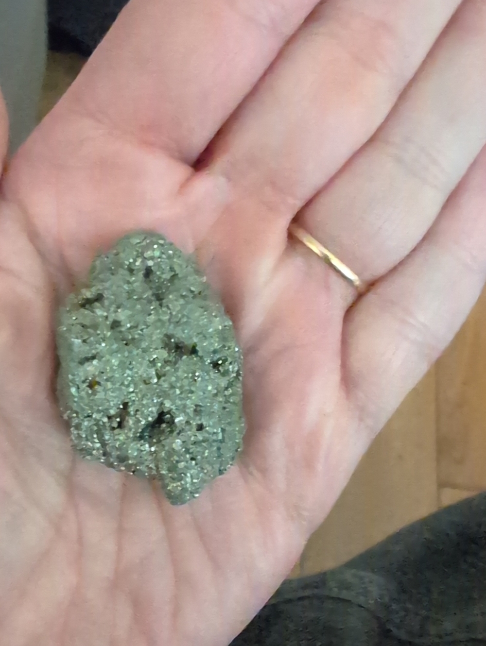 Natural Sparkle Reptile Habitat Rock - Green